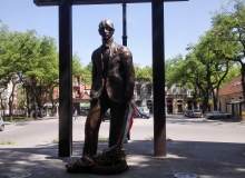 Szabadka__Kosztolanyi-szobor