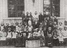 1926-27 Csorba Dezső és elsősei, de lehet, hogy másodikosai is