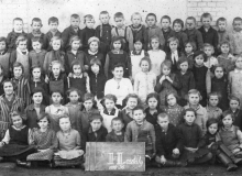 1935-36 II-III. osztály talán Szegedi Jolánnal