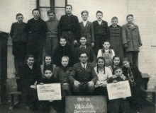 1949-50 8.osztály Vági Gyula osztályfőnökkel