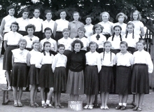 1957 8.b leányosztály
