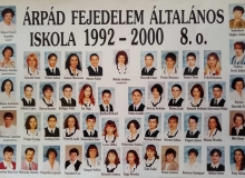 2000-ben végzett egyetlen osztály